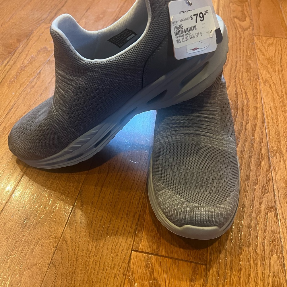 Skechers shoes- Brand new, tag on $79 Skechers. Men 11
